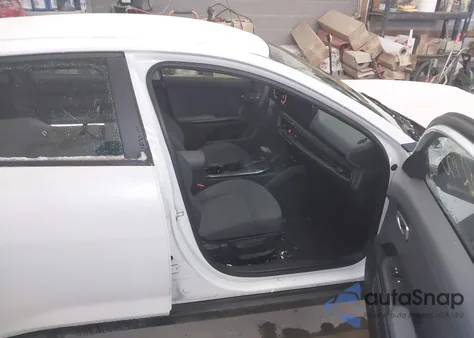 2025 Kia K4 Lxs из США, поврежденный, VIN 3KPFT4DE7SE139891